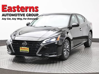 Used 2023 Nissan Altima 2.5 SV w/ SV Premium Package