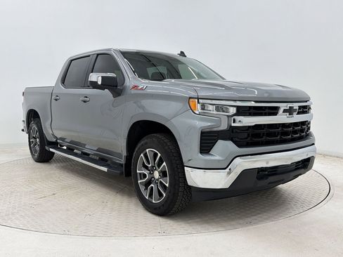 Used 2025 Chevrolet Silverado 1500 LT w/ Z71 Off-Road Package AWD/4WD image 7