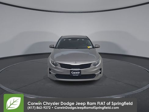 Used 2018 Kia Optima LX image 5