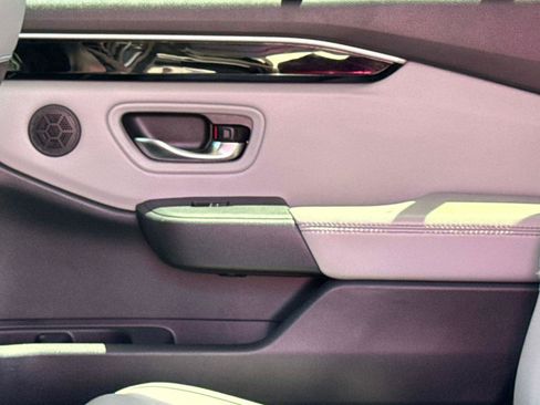 Used 2024 Honda Pilot Touring image 15