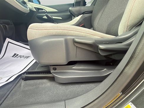 Used 2021 Chevrolet Bolt LT image 31