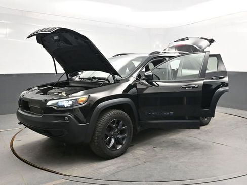 Used 2020 Jeep Cherokee Latitude AWD/4WD image 43