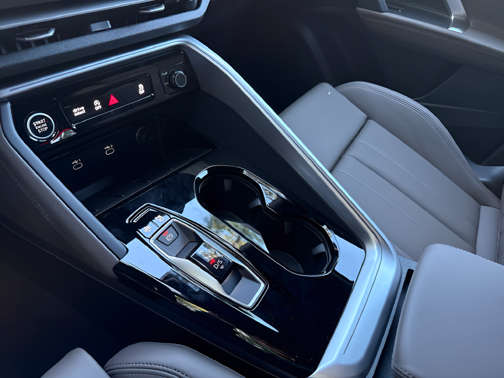 New 2026 Audi Q5 Premium AWD/4WD image 31