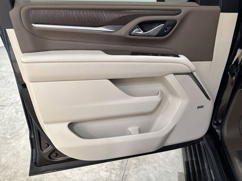 Certified 2023 GMC Yukon Denali w/ Advanced Technology Package image 22