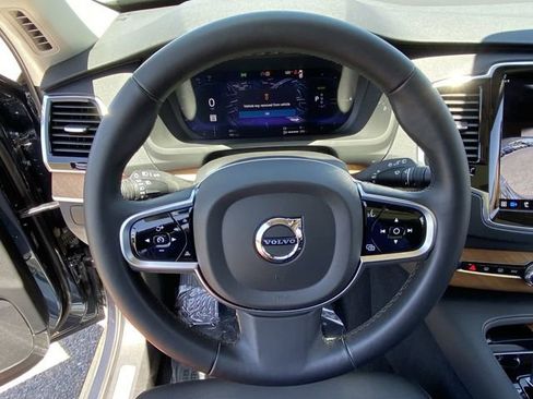 Certified 2025 Volvo XC90 T8 Plus w/ Protection Package Premier image 20