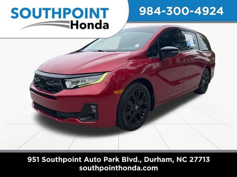 Used 2026 Honda Odyssey Sport-L image 3