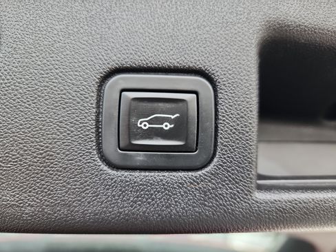 Used 2019 Chevrolet Equinox LT image 31