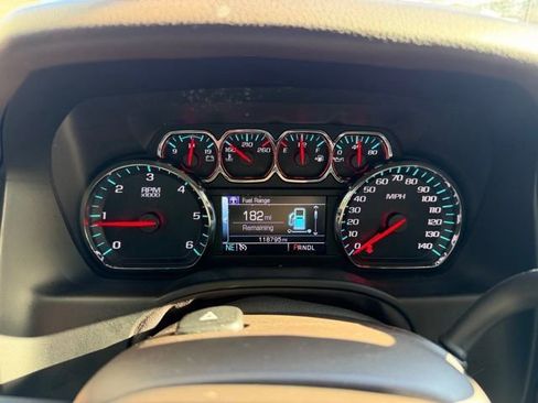 Used 2020 Chevrolet Suburban Premier image 9