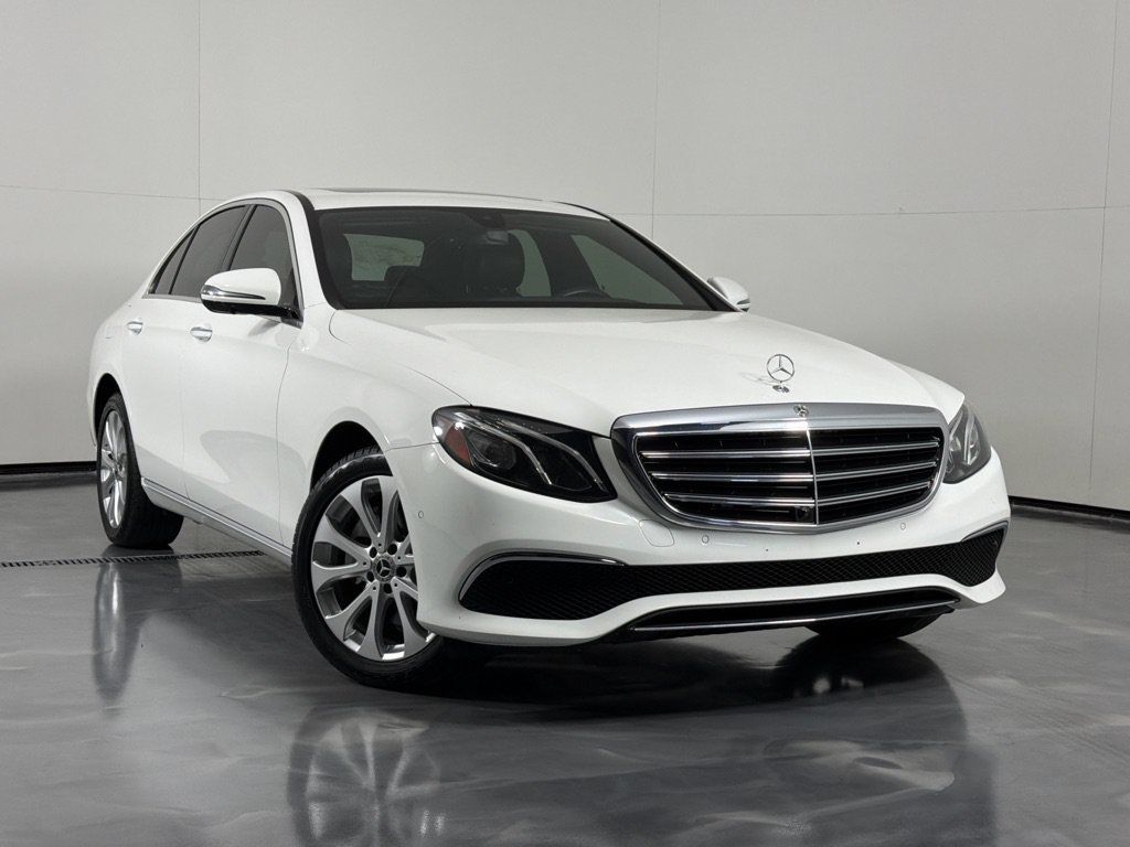Used 2019 Mercedes-Benz E 300 4MATIC w/ Premium 1 Package image 2
