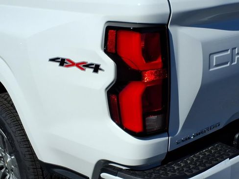 New 2026 Chevrolet Colorado LT w/ LT Convenience Package AWD/4WD image 9
