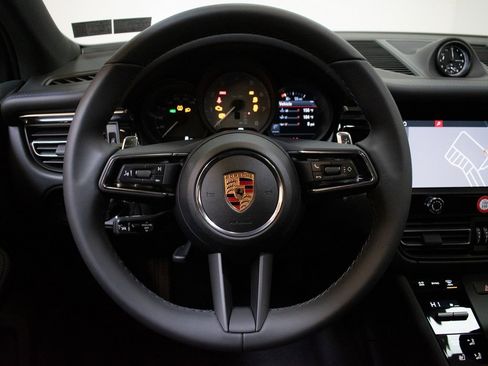 New 2026 Porsche Macan S image 26