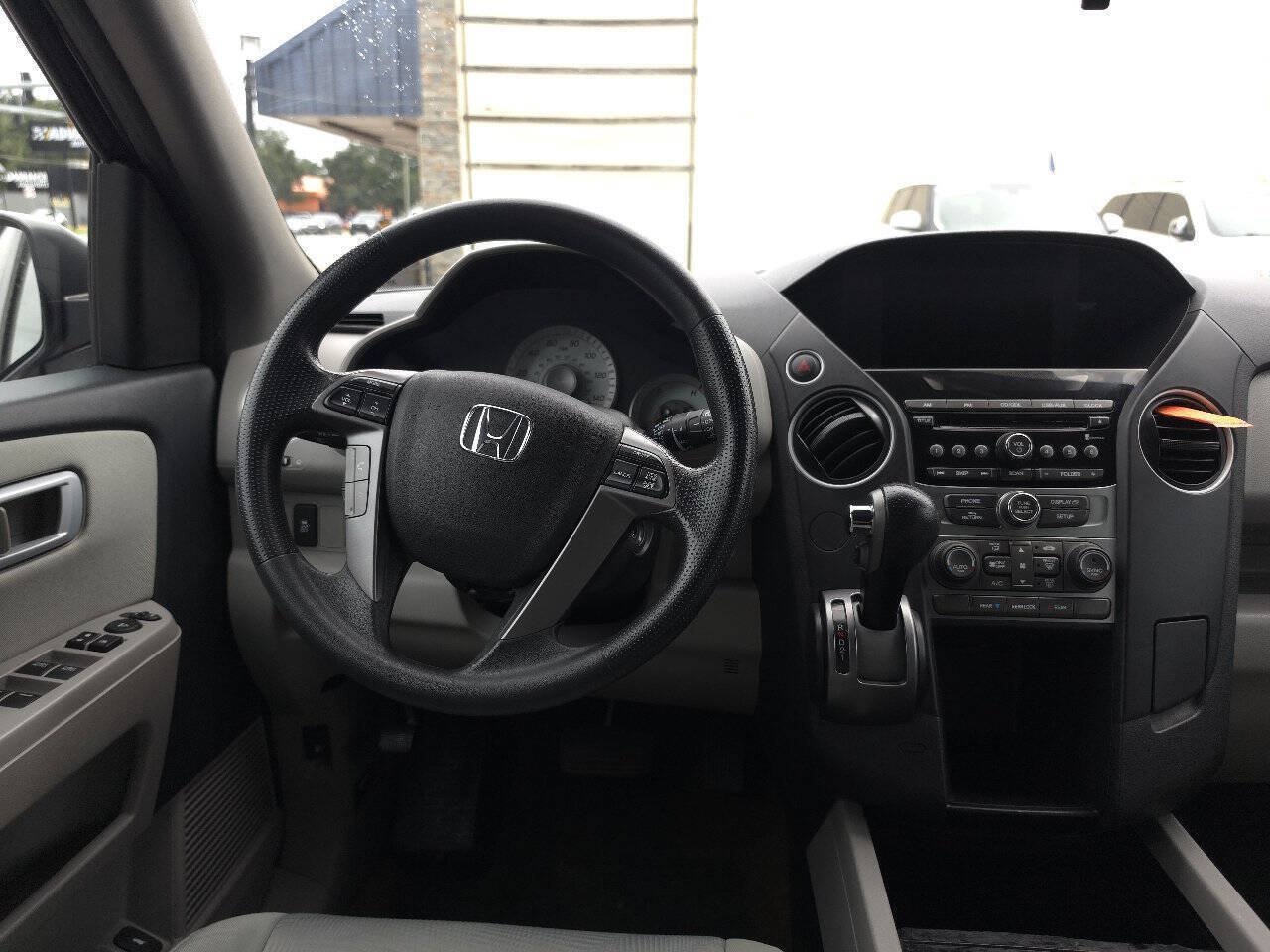 Used 2015 Honda Pilot LX image 17