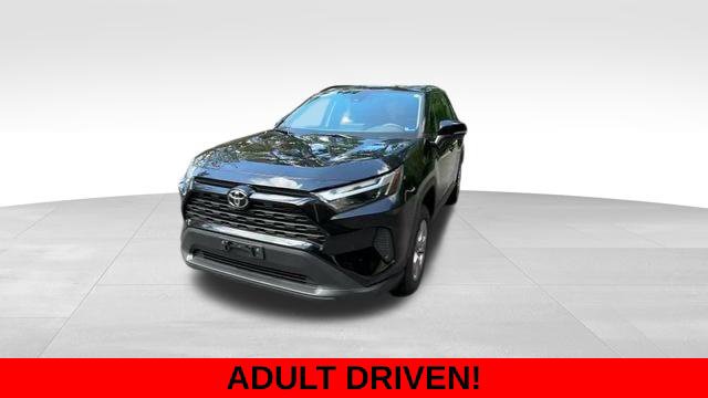 Used 2025 Toyota RAV4 XLE FWD image 2