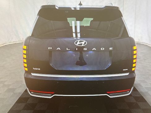Used 2026 Hyundai Palisade Calligraphy AWD/4WD image 14
