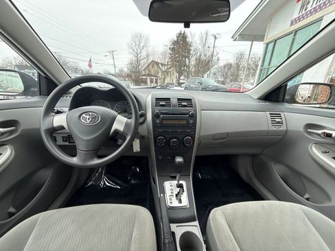 Used 2010 Toyota Corolla LE image 21