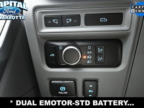 Used 2023 Ford F150 Lightning XLT AWD/4WD image 18