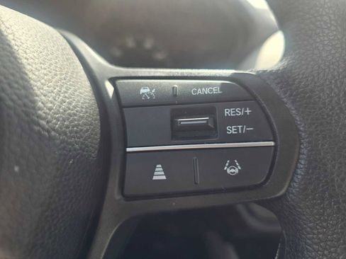 Used 2023 Honda HR-V LX image 30