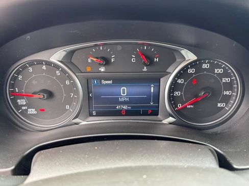 Used 2024 GMC Terrain SLE w/ Driver Convenience Package FWD image 13