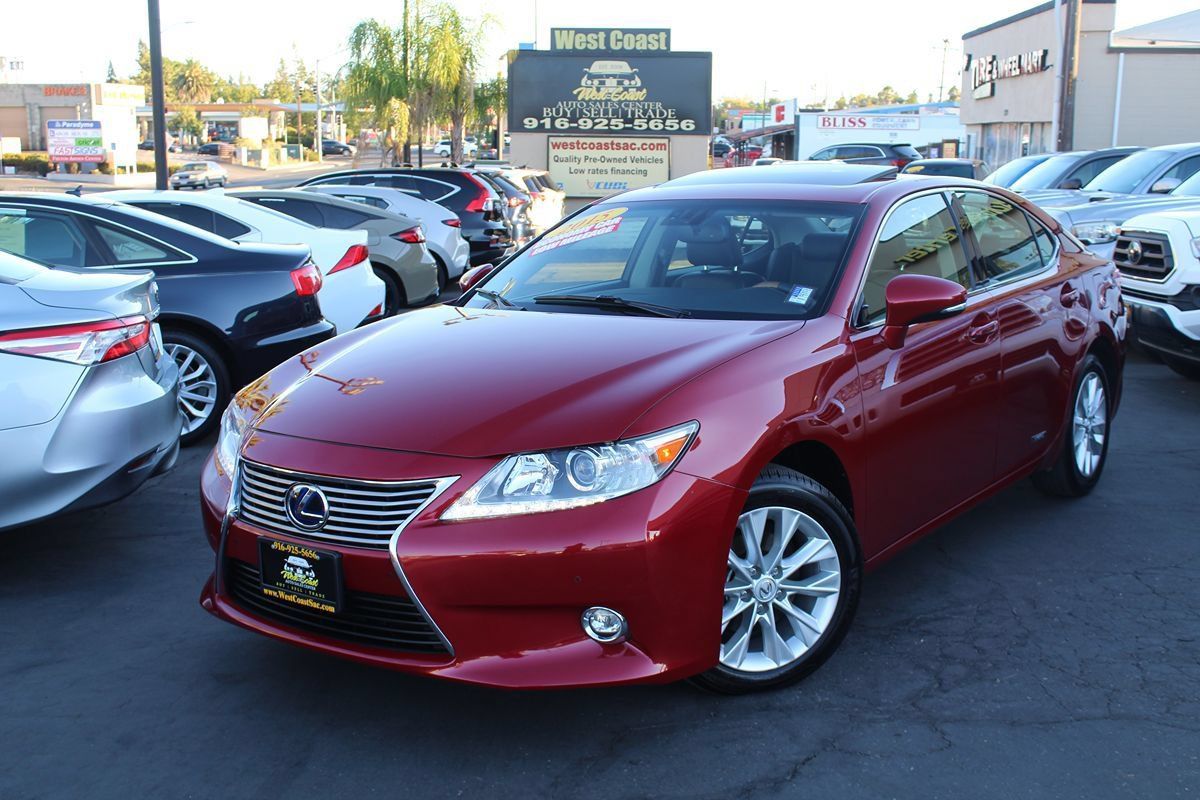 Used 2015 Lexus ES 300h w/ Navigation System Package FWD image 44