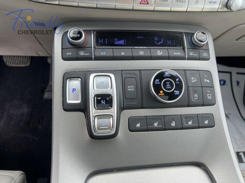 Used 2022 Hyundai Palisade Limited AWD/4WD image 23
