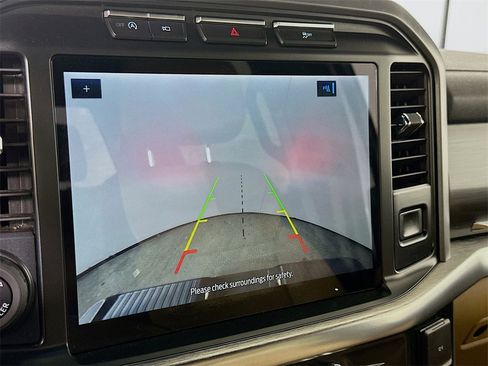 Used 2022 Ford F150 Lariat image 10