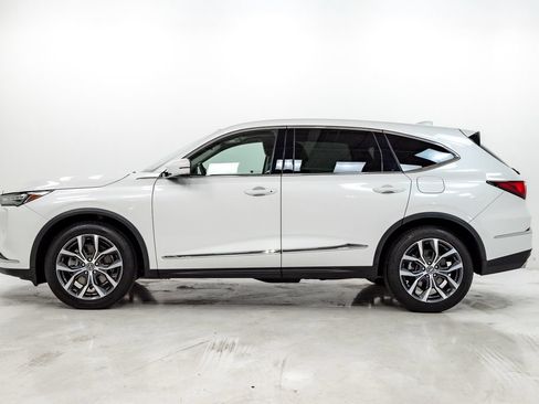 Certified 2024 Acura MDX SH-AWD w/ Technology Package image 31