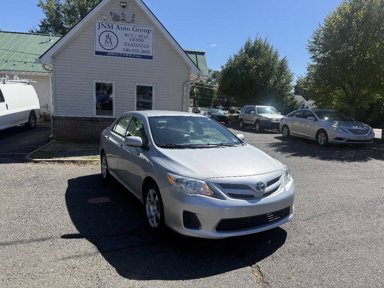Used 2013 Toyota Corolla L FWD image 1