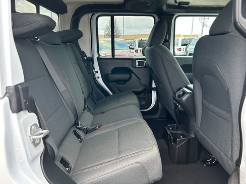 New 2026 Jeep Gladiator Sport image 22