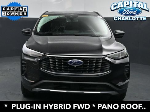 Used 2026 Ford Escape SE w/ PHEV Premium Package FWD image 2