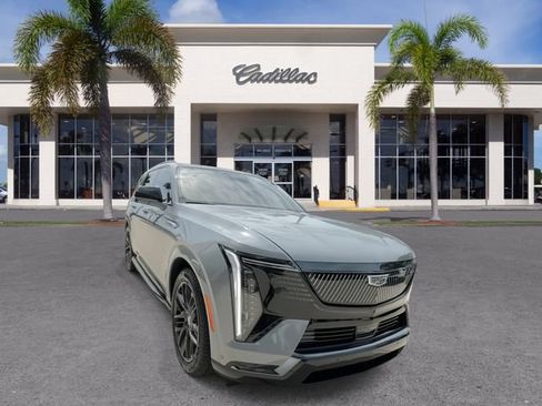 Certified 2026 Cadillac Escalade IQL Sport 1 w/ LPO, ONYX Package AWD/4WD image 3