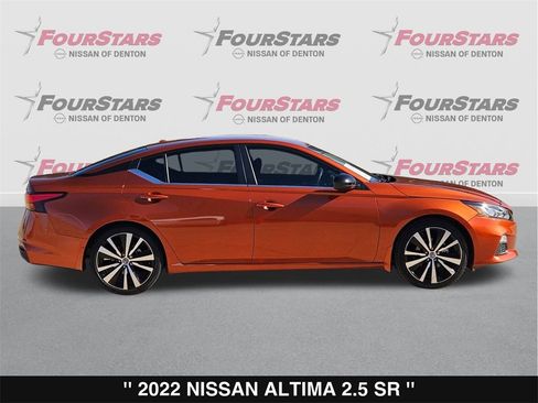 Used 2022 Nissan Altima 2.5 SR image 3