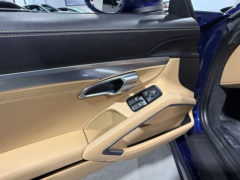 Used 2022 Porsche 718 Boxster image 33