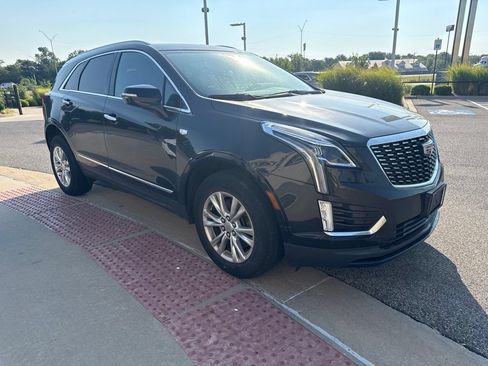 Used 2023 Cadillac XT5 Luxury AWD/4WD image 2