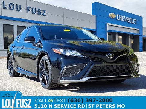 Used 2022 Toyota Camry XSE image 1