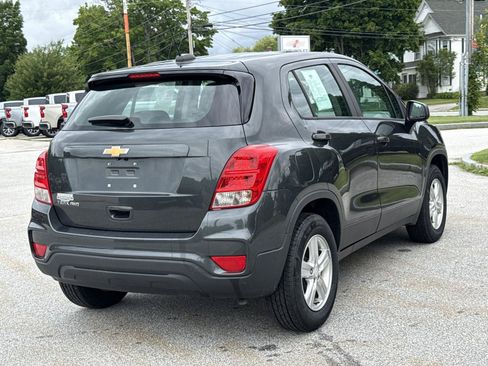 Used 2020 Chevrolet Trax LS AWD/4WD image 5