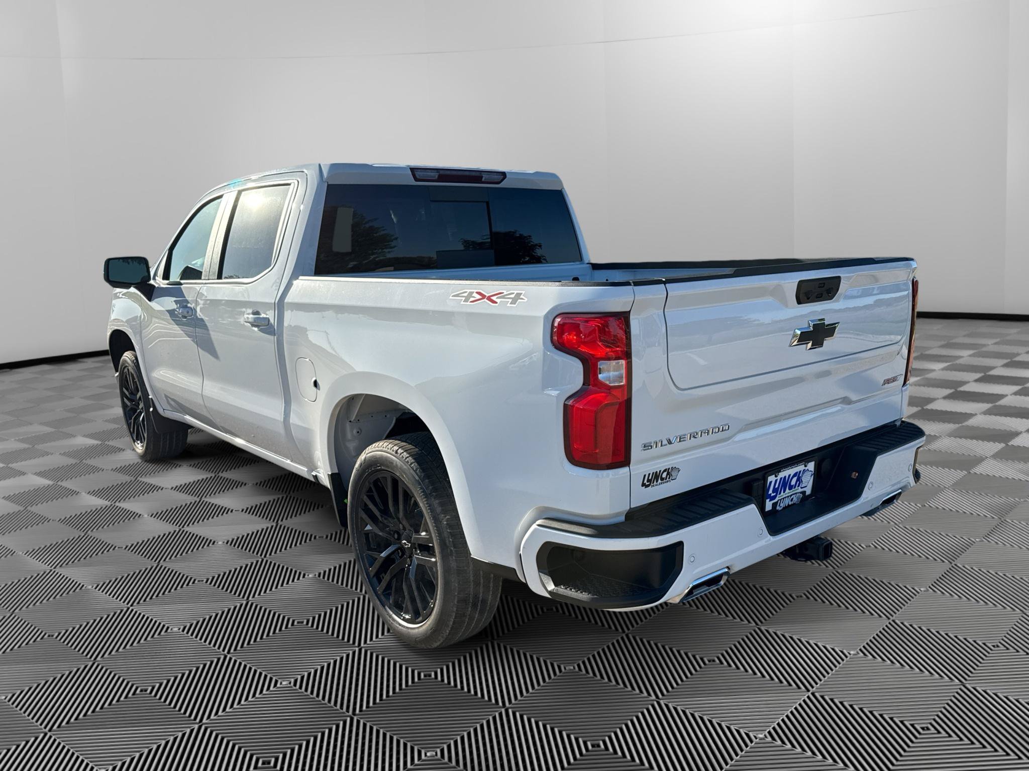 New 2026 Chevrolet Silverado 1500 RST w/ Safety Package AWD/4WD image 3