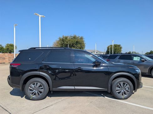 New 2025 Nissan Pathfinder SV w/ Cargo Package image 3