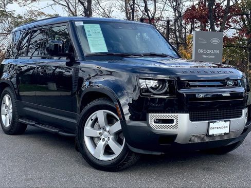 Used 2025 Land Rover Defender 110 S image 2