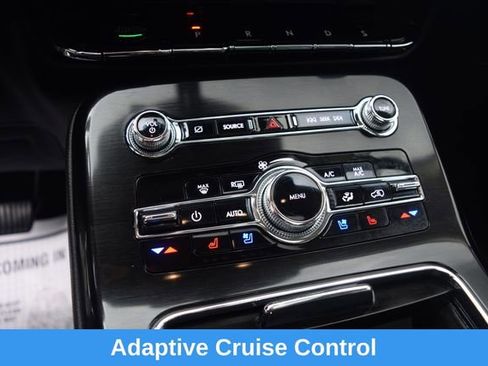 Used 2022 Lincoln Nautilus Reserve w/ Equipment Group 201A AWD/4WD image 12