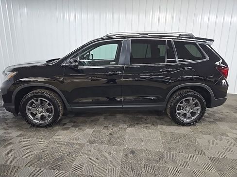Used 2024 Honda Passport TrailSport image 5