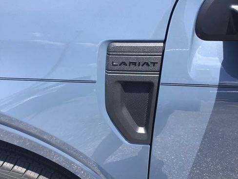 Used 2024 Ford Maverick Lariat w/ Black Appearance Package FWD image 18