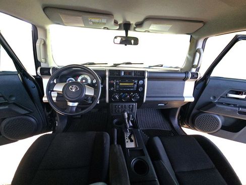 Used 2008 Toyota FJ Cruiser 4WD image 26