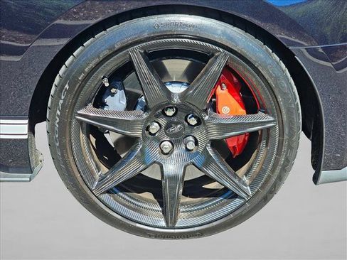 Used 2021 Ford Mustang Shelby GT500 w/ Carbon Fiber Track Pack RWD image 9