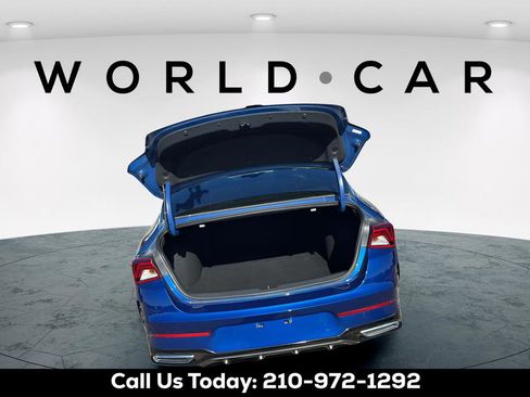 Used 2023 Kia K5 GT-Line w/ GT-Line Premium Package FWD image 4