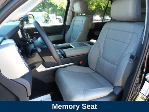 Used 2024 Toyota Sequoia Limited w/ Tow Technology Package AWD/4WD image 11