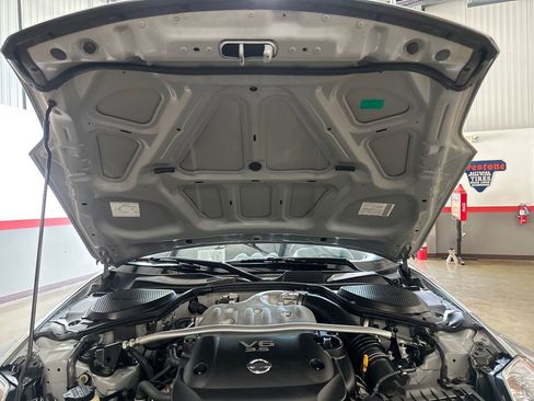 Used 2004 Nissan 350Z Enthusiast w/ Side Airbags Pkg image 86