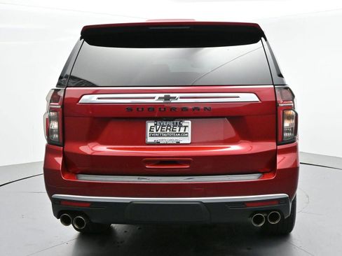 Used 2024 Chevrolet Suburban High Country AWD/4WD image 6