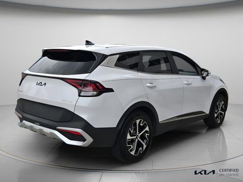 Used 2025 Kia Sportage EX FWD image 7