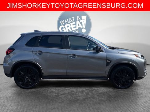 Used 2025 Mitsubishi Outlander Sport AWD image 2