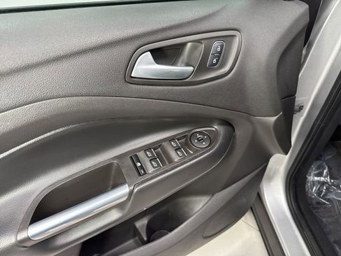 Used 2019 Ford Escape SE AWD/4WD image 10